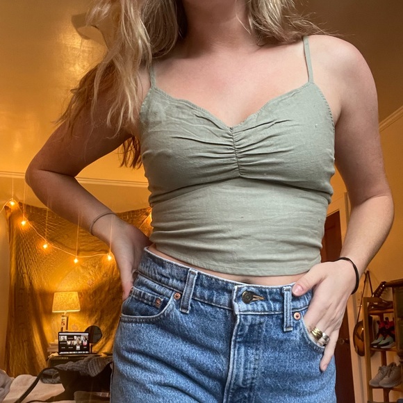 Sage green crop top - Picture 2 of 4